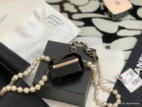 HyperPeter PRO AIRPODS NECKLACE CASE CHANEL 0717
